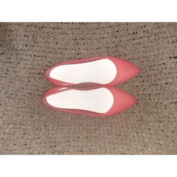 CROCS-Rio-Salmon Pink Flats-Pointed Toe-Side Cut-Outs-Sz 8-Excellent - Picture 6 of 7